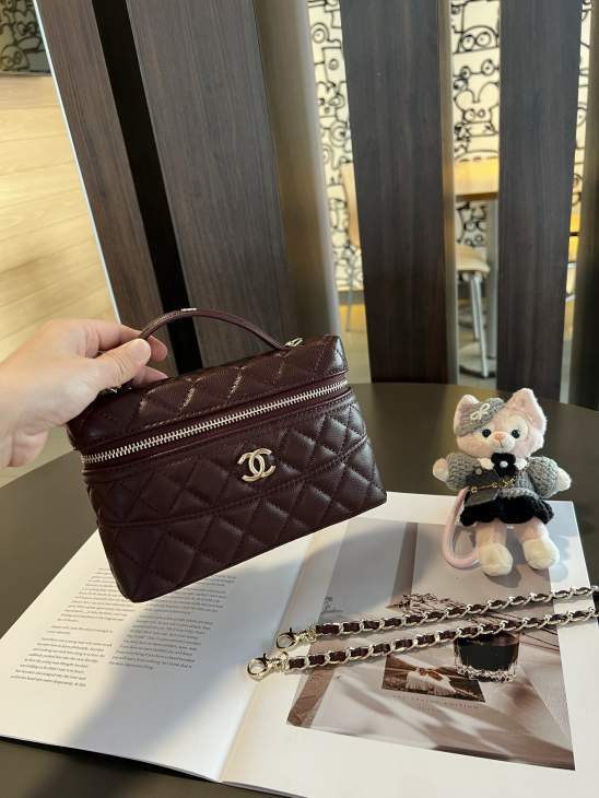Picture of Chanel Handbags 2 _SKUfw239856776fw